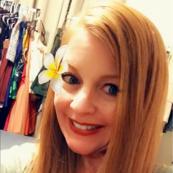 5lb Quality Clothing Mystery Box Bundle! - Picture 6 of 6